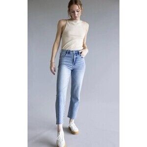 Hidden Tracey High Rise Straight Cropped Jeans Womens 30 Raw Hem NWT Buckle